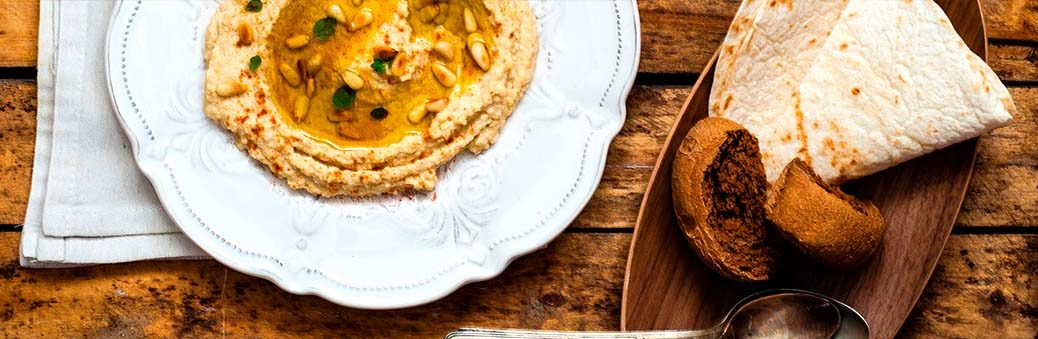 Хумус c кедровыми орешками